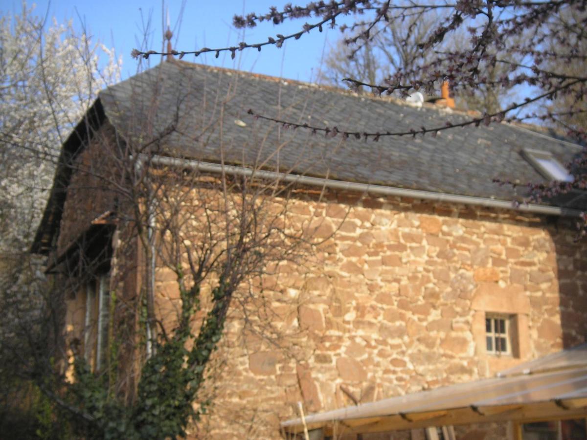 Grange Renovee En Pleine Nature Valady Zewnętrze zdjęcie